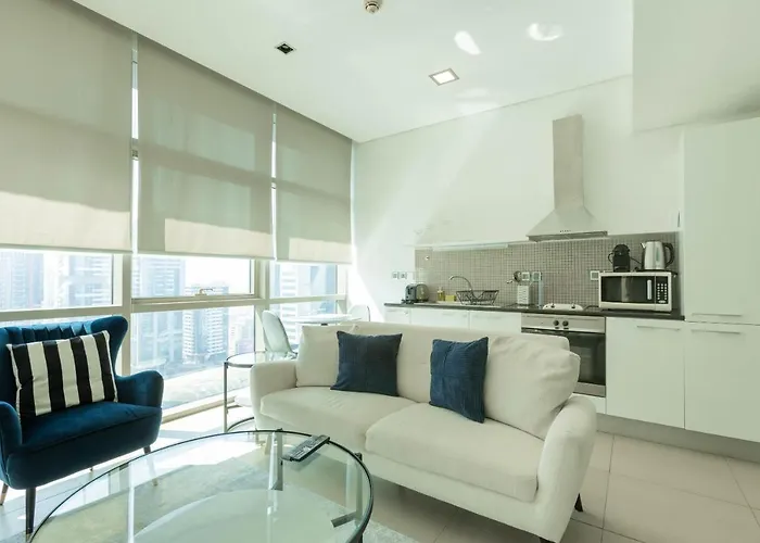 Nasma Luxury Stays - White Haven Studio With Charming Cityscape Views