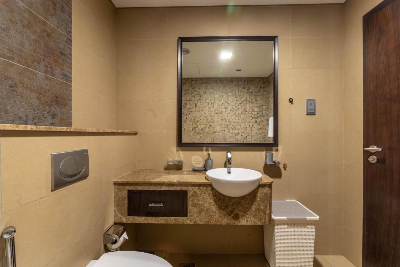 Apartment Nasma Luxury - White Haven With Charming Cityscape Views